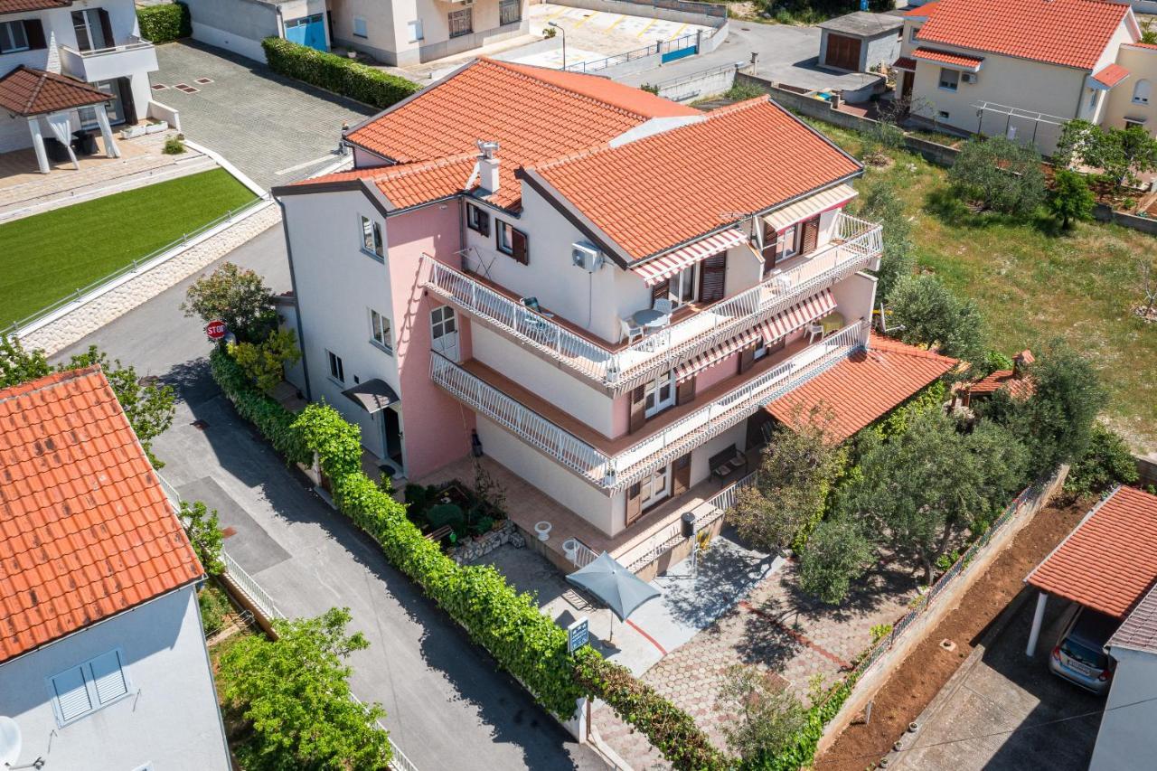 Apartments Maretic Brodarica Center 外观 照片